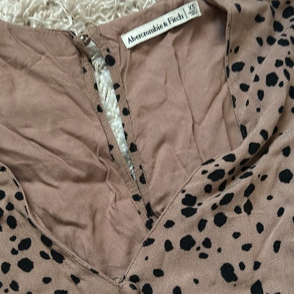 Abercrombie quarter sleeve romper - Picture 2 of 7